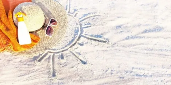 Zonnebrandcrème bij zonnig weer - Mauritskliniek